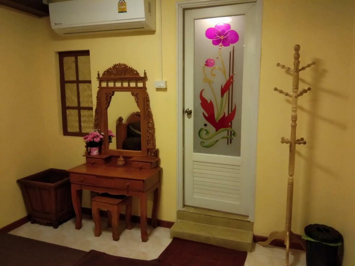 Ruan Ben Ja Don Mueang,Bangkok Hostel Εξωτερικό φωτογραφία